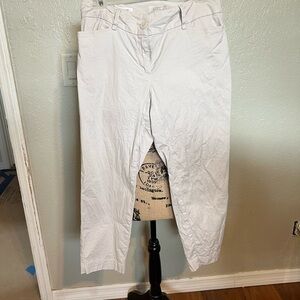 Loft khaki Capri Curvy Crop